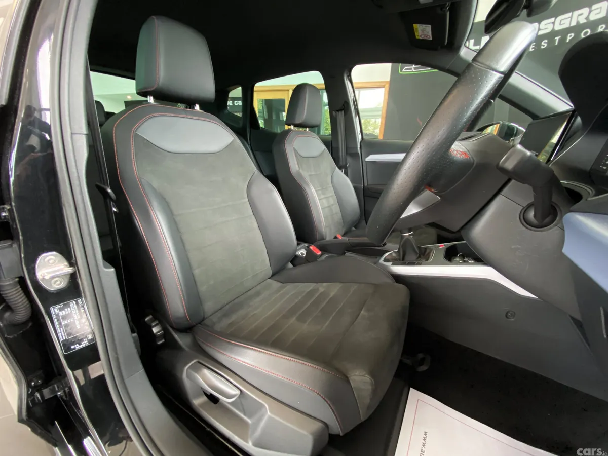 SEAT Arona SUV, Petrol, 2023, Black