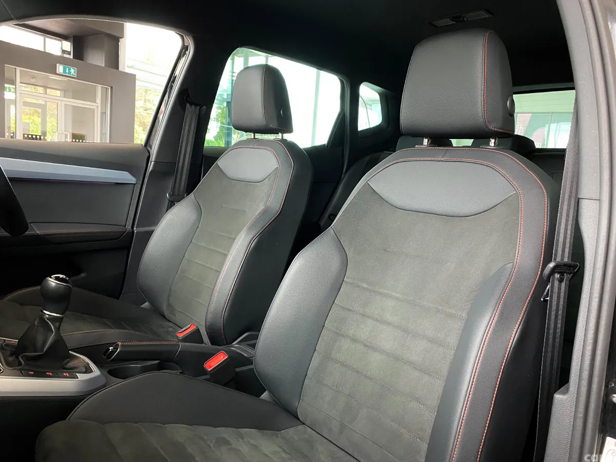 SEAT Arona SUV, Petrol, 2023, Black
