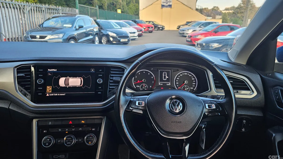 Volkswagen T-Roc SUV, Petrol, 2020, Blue