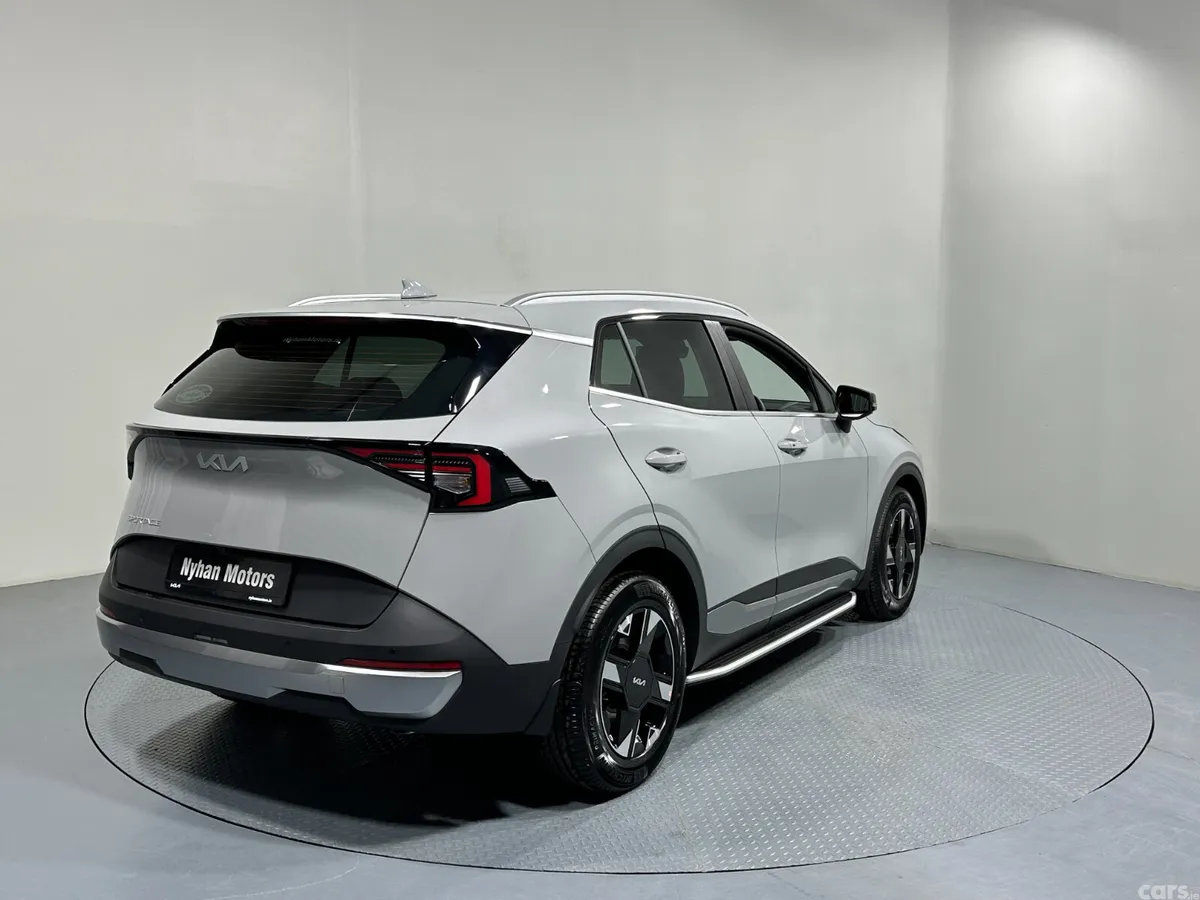 Kia Sportage SUV, Diesel Hybrid, 2026, Grey