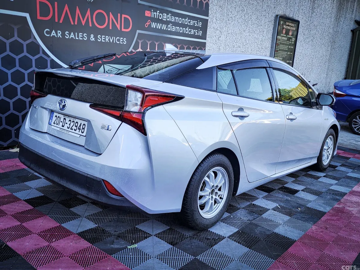 Toyota Prius Hatchback, Petrol, 2020, Silver
