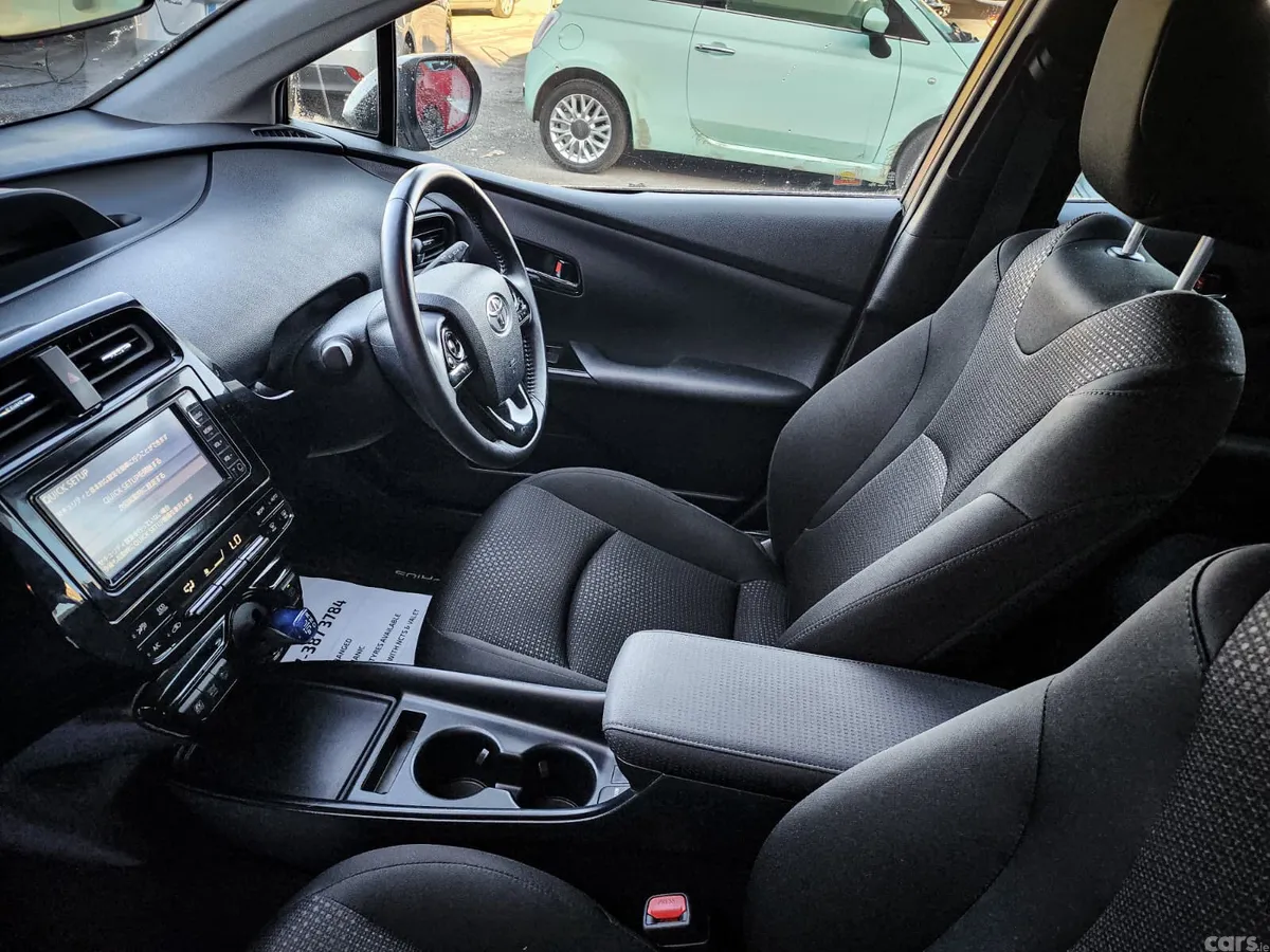 Toyota Prius Hatchback, Petrol, 2020, Silver