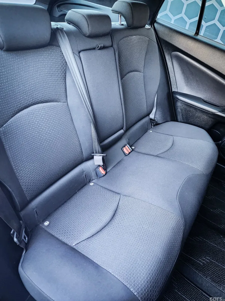 Toyota Prius Hatchback, Petrol, 2020, Silver
