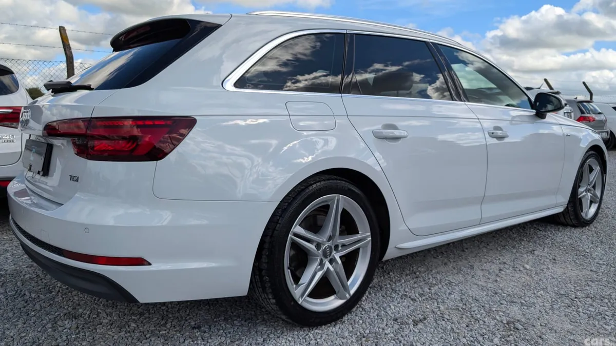 Audi A4 Estate, Diesel, 2017, White