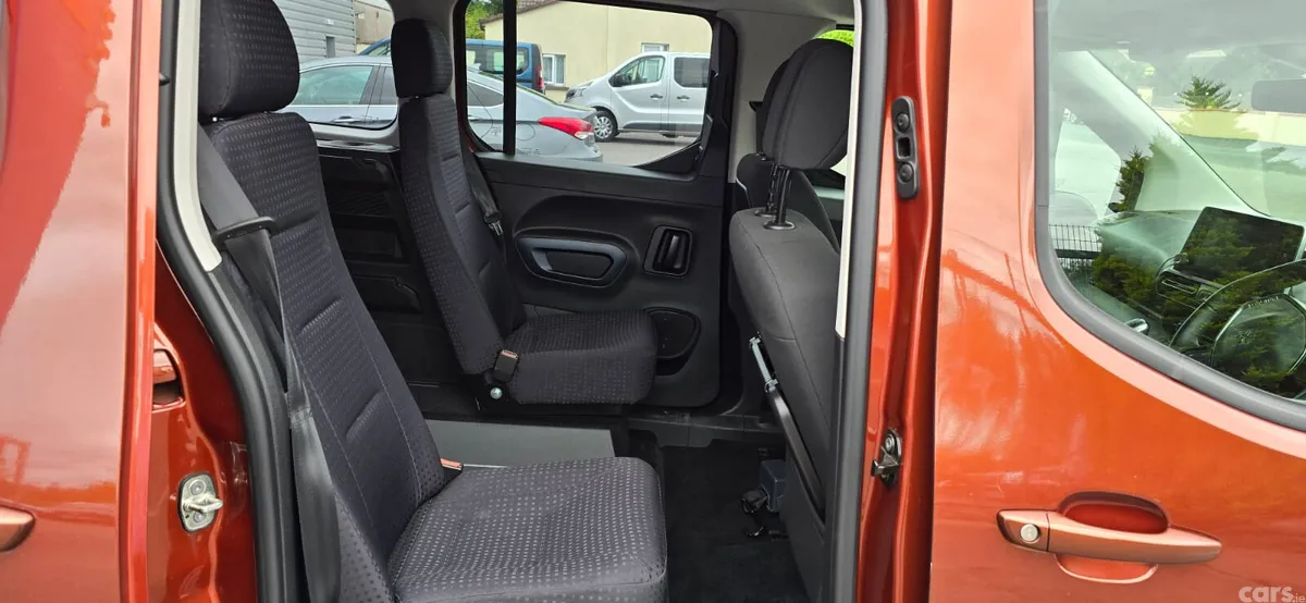 Peugeot Rifter MPV, Diesel, 2021, Brown