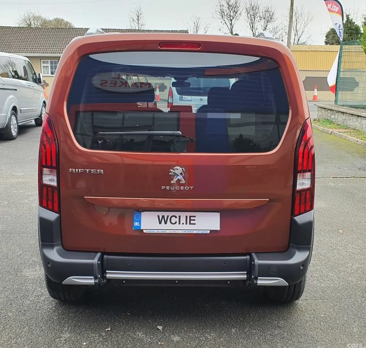 Peugeot Rifter MPV, Diesel, 2021, Brown