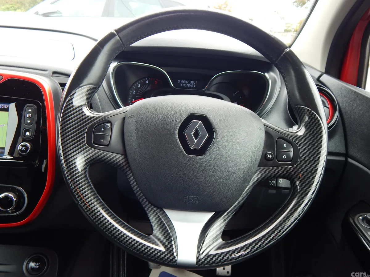 Renault Captur Hatchback, Diesel, 2017, Red