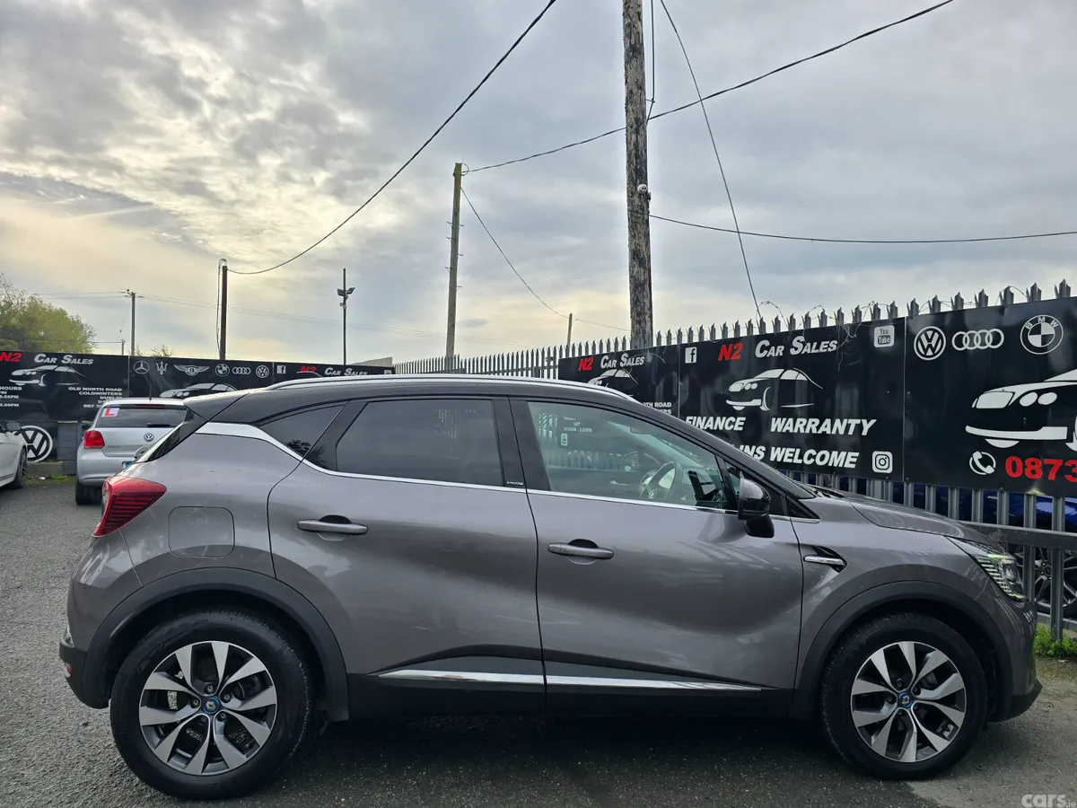Renault Captur Hatchback, Petrol Plug-in Hybrid, 2021, Grey