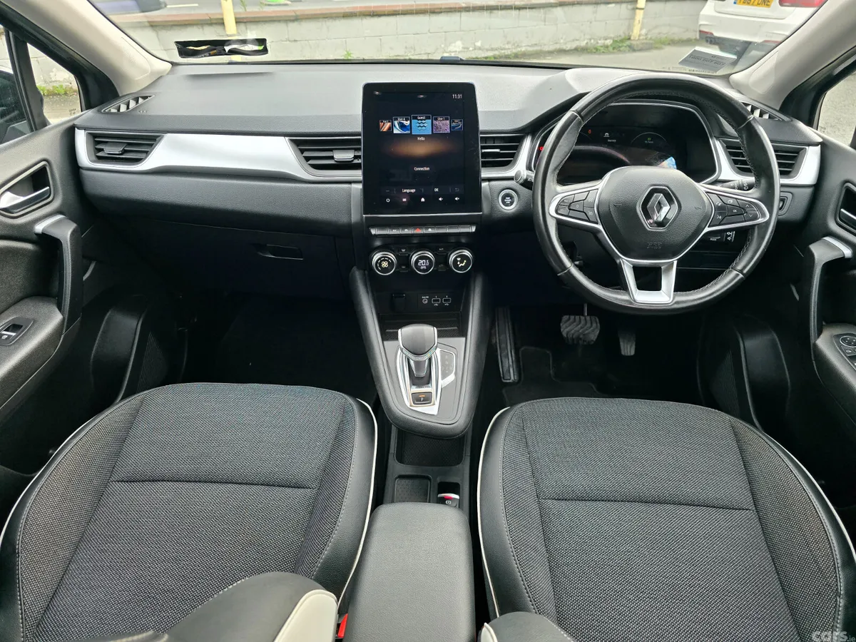 Renault Captur Hatchback, Petrol Plug-in Hybrid, 2021, Grey