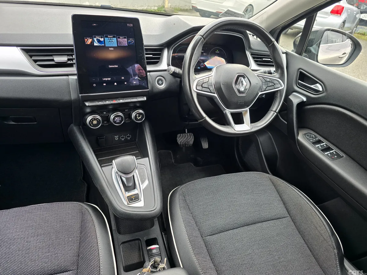 Renault Captur Hatchback, Petrol Plug-in Hybrid, 2021, Grey