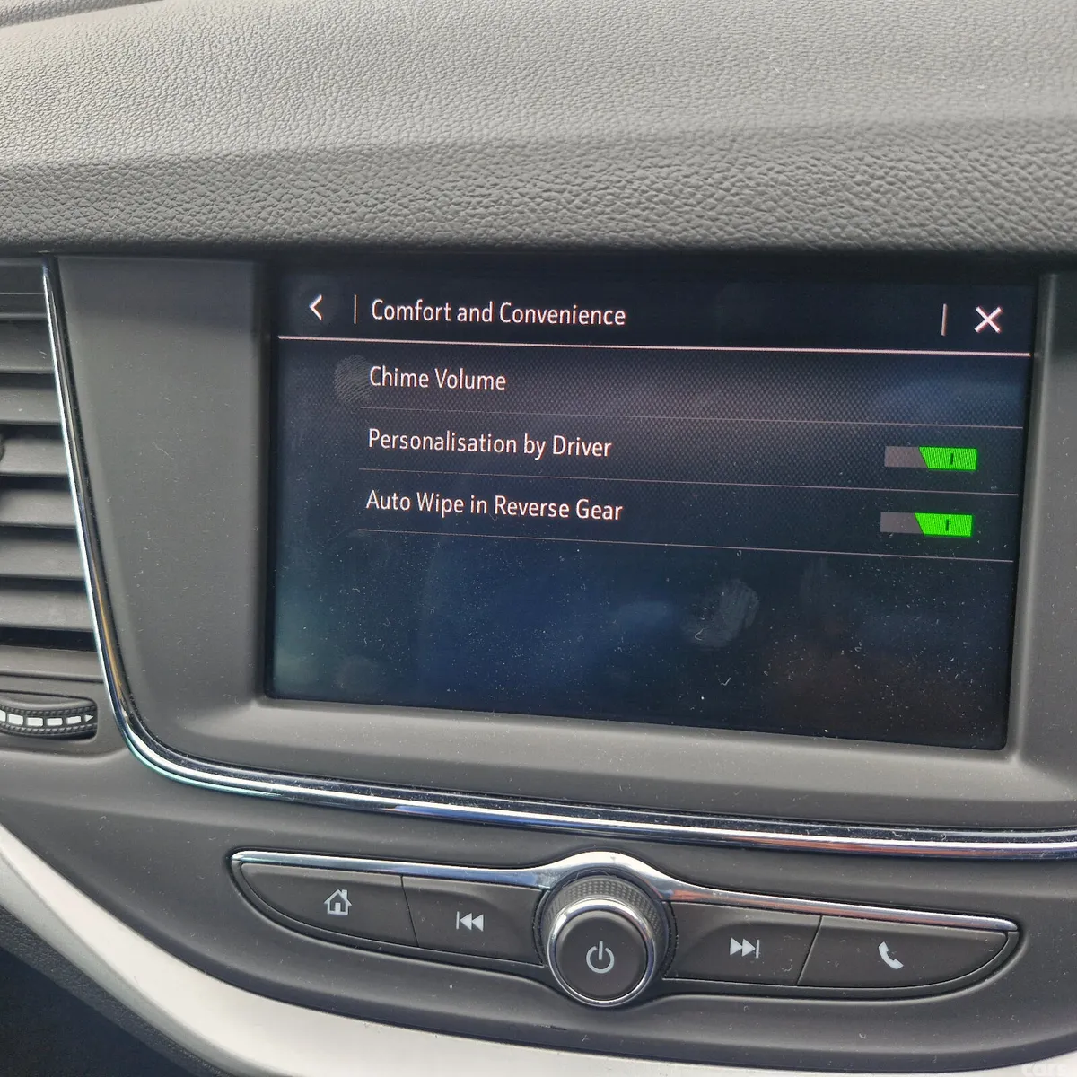 Vauxhall Astra Hatchback, Diesel, 2020, Silver