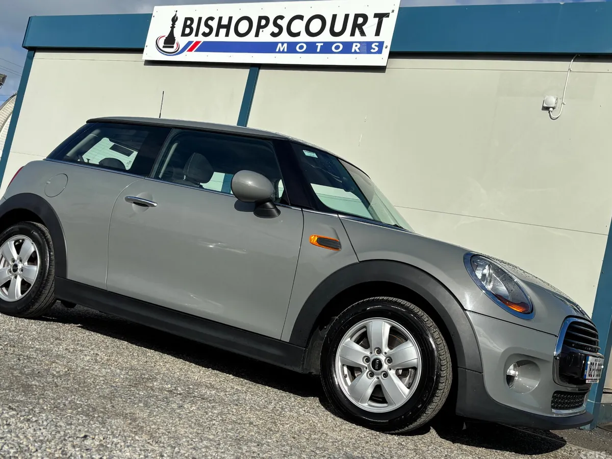 Mini Cooper Hatchback, Diesel, 2018, Grey
