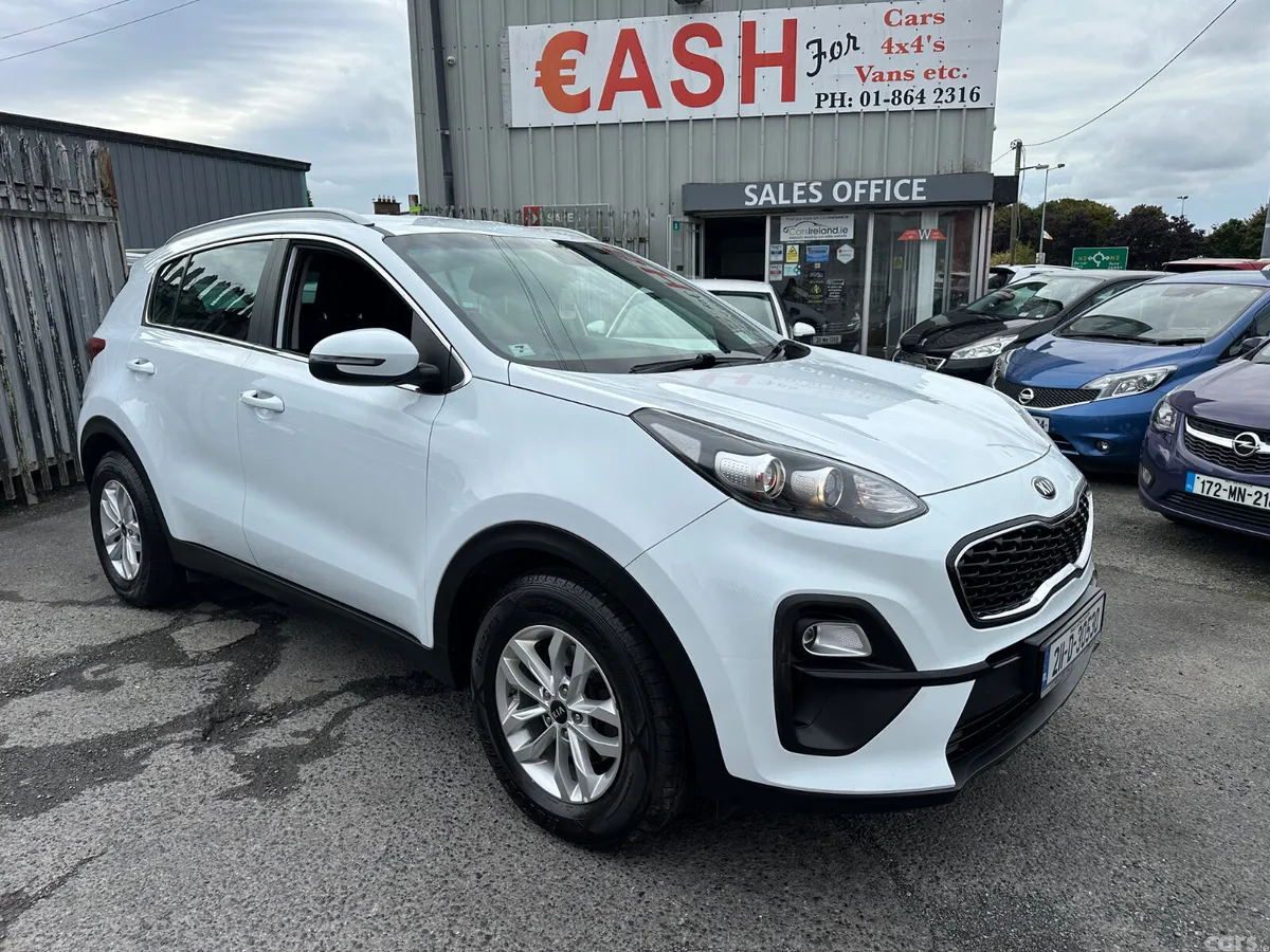 Kia Sportage SUV, Diesel Hybrid, 2021, White