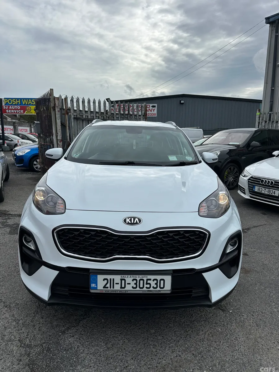 Kia Sportage SUV, Diesel Hybrid, 2021, White