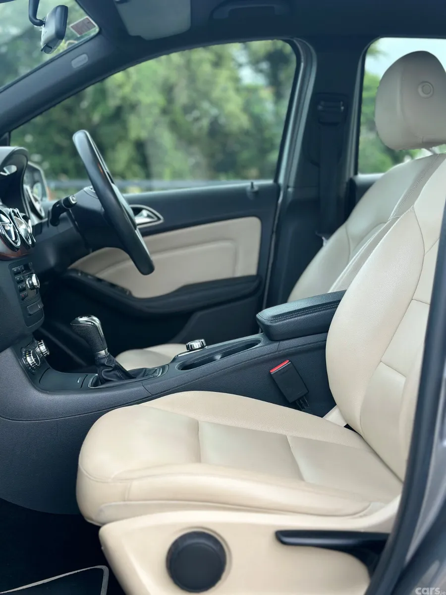 Mercedes-Benz B-Class MPV, Diesel, 2014, Grey