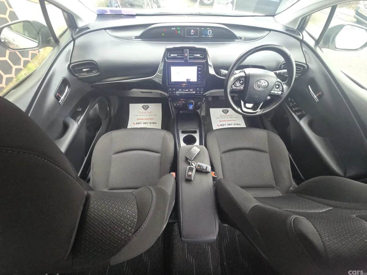 Toyota Prius Hatchback, Petrol Hybrid, 2020, White