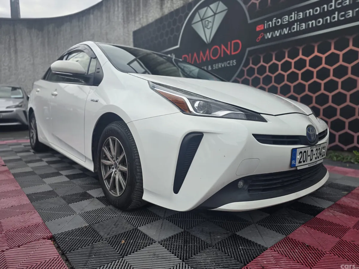 Toyota Prius Hatchback, Petrol Hybrid, 2020, White