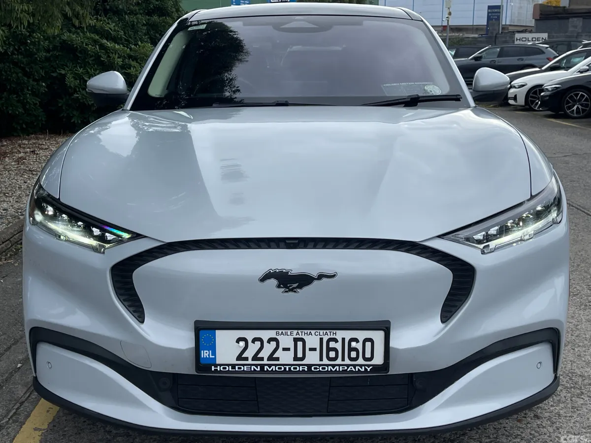 Ford Mustang Mach-E Hatchback, Electric, 2022, White
