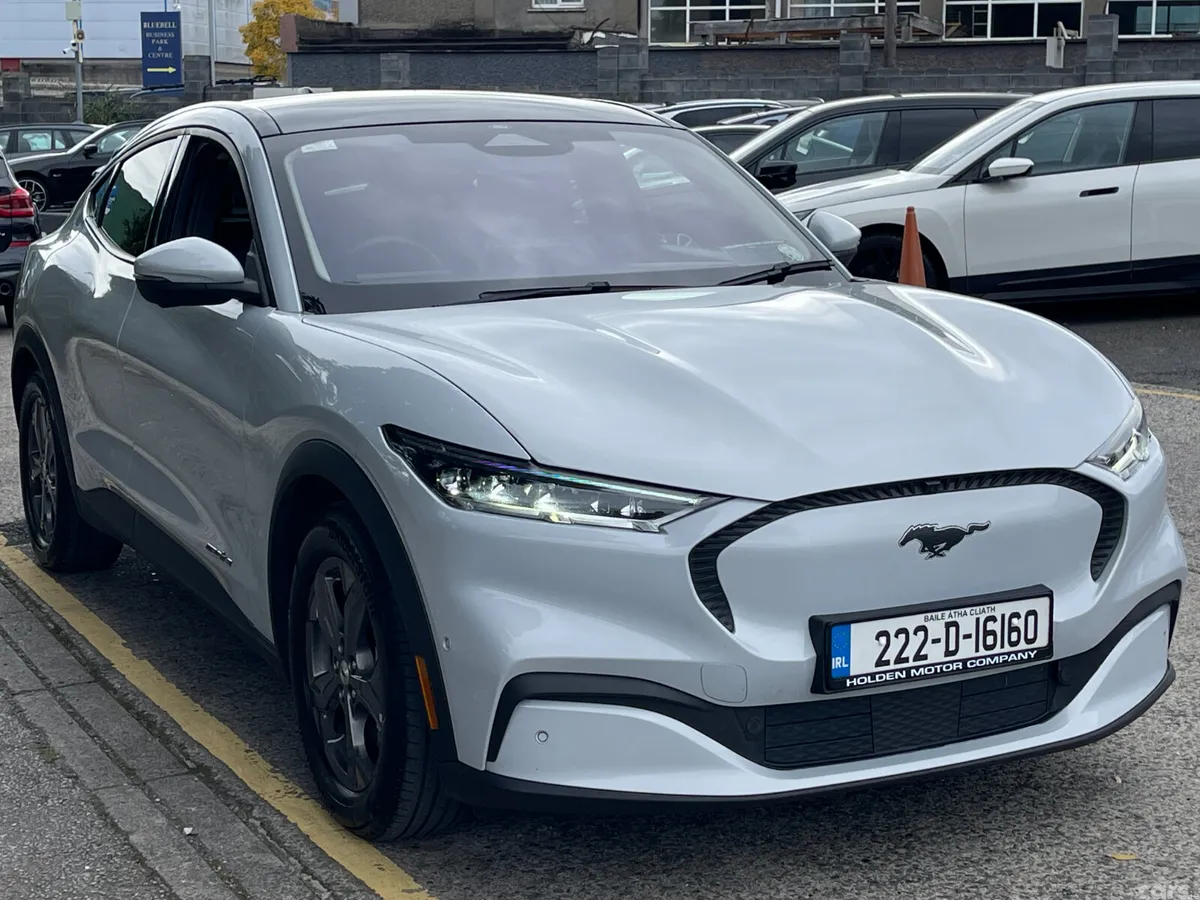 Ford Mustang Mach-E Hatchback, Electric, 2022, White