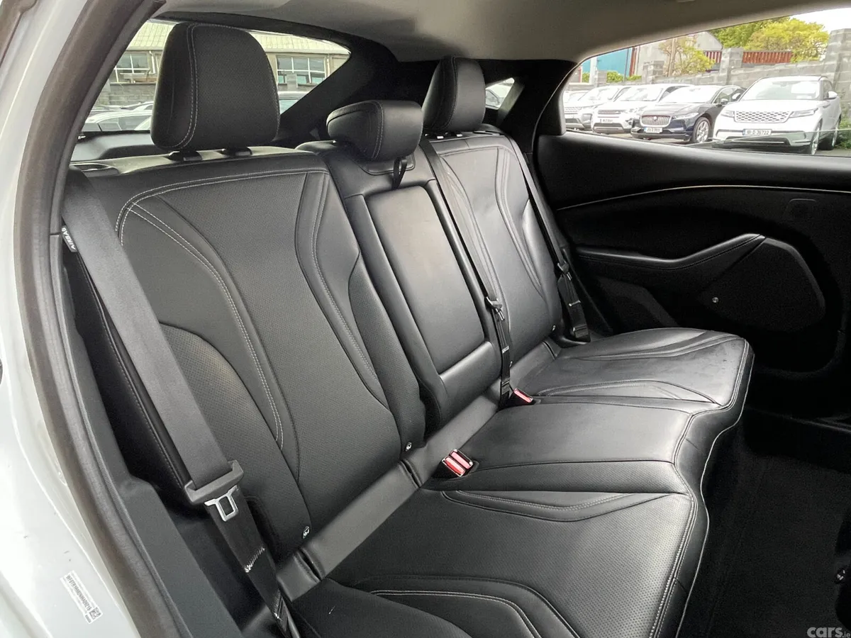 Ford Mustang Mach-E Hatchback, Electric, 2022, White