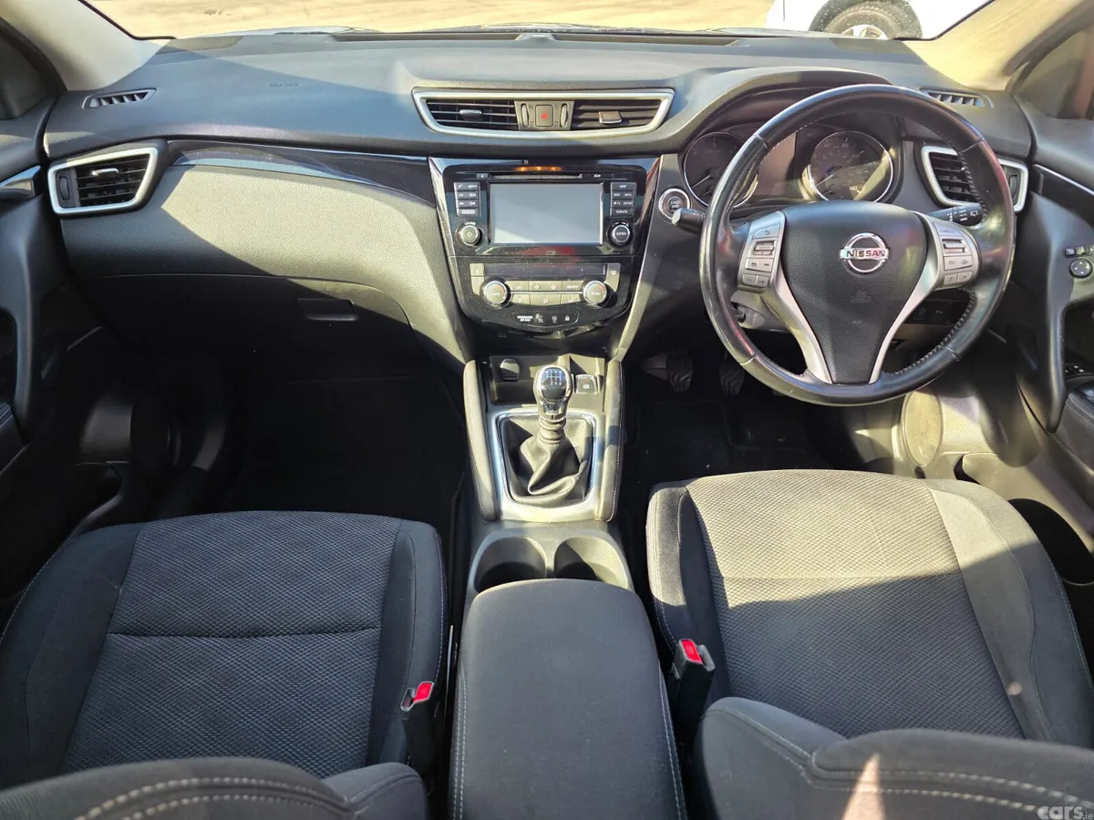 Nissan Qashqai Hatchback, Diesel, 2016, Blue