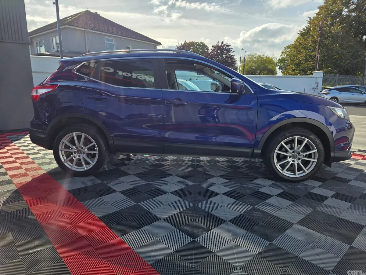 Nissan Qashqai Hatchback, Diesel, 2016, Blue