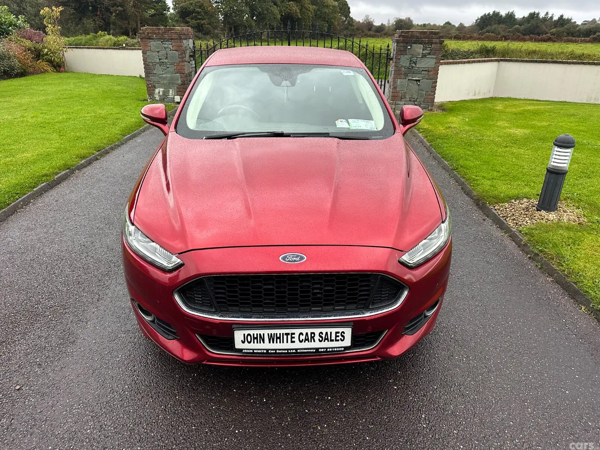 Ford Mondeo Hatchback, Diesel, 2015, Red