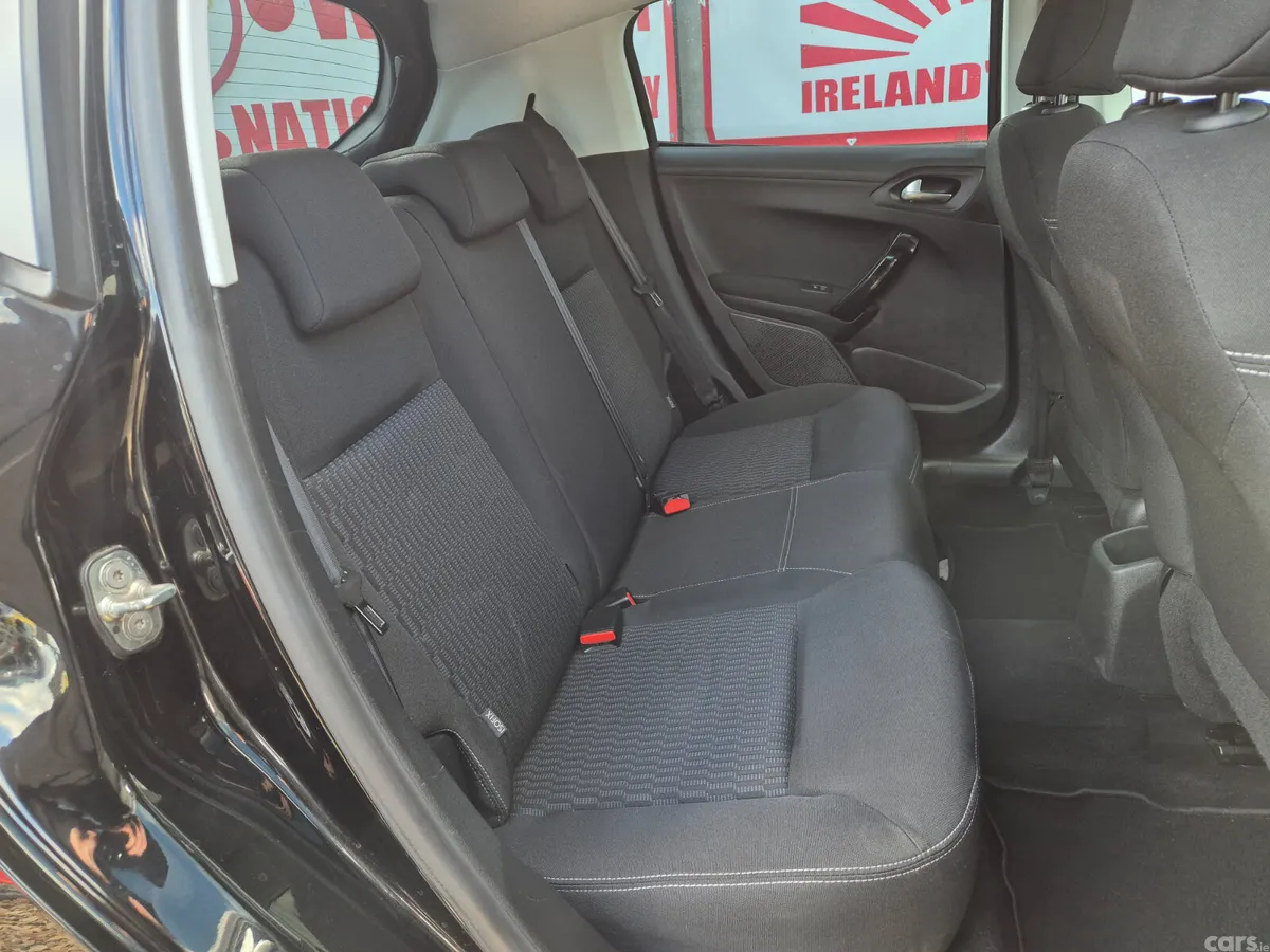 Peugeot 208 Hatchback, Petrol, 2017, Black