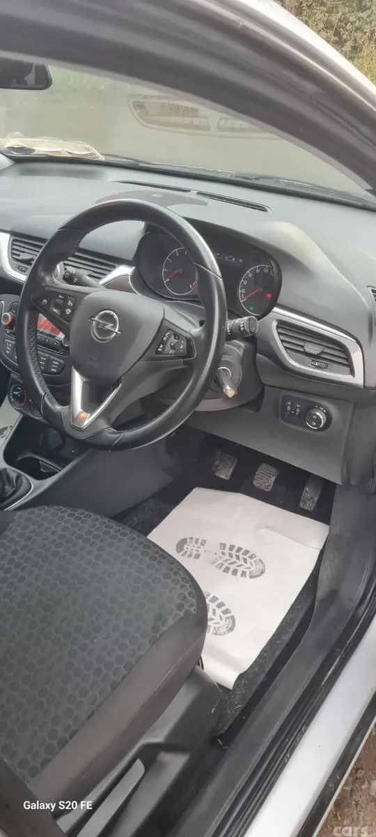 Opel Corsa Hatchback, Petrol, 2015, Silver