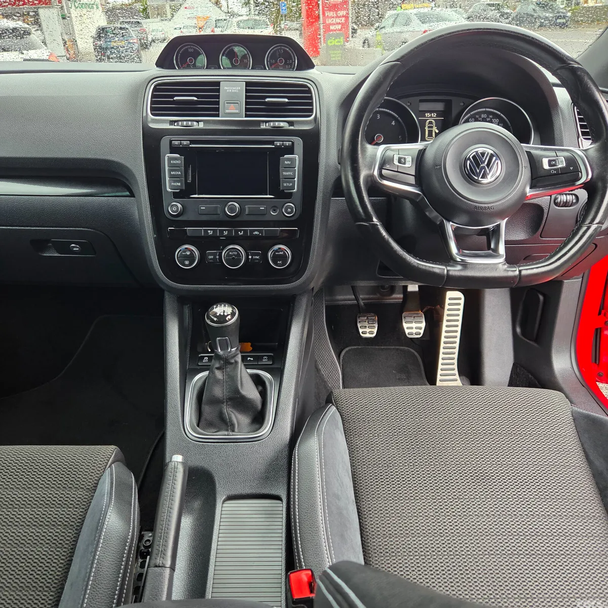 Volkswagen Scirocco Hatchback, Diesel, 2014, Red
