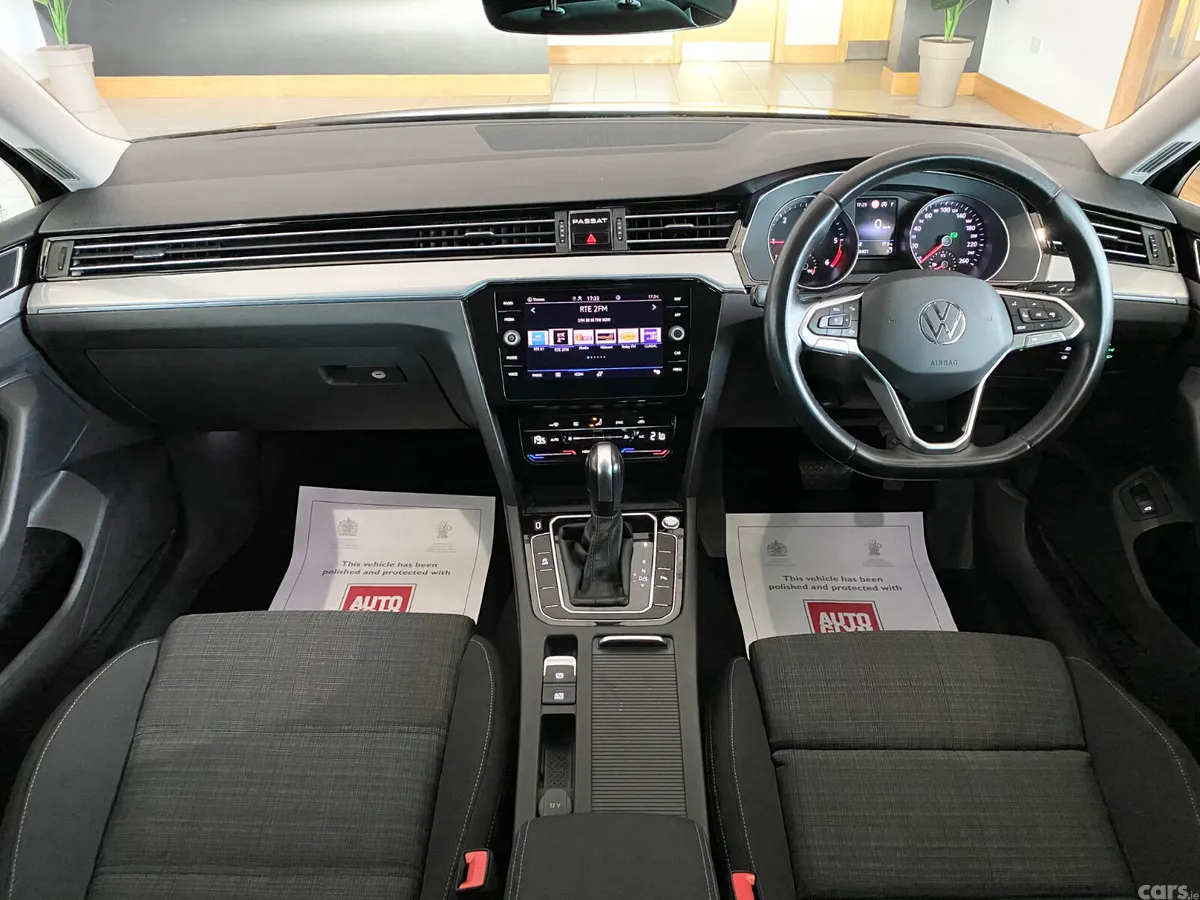 Volkswagen Passat Saloon, Diesel, 2021, Grey