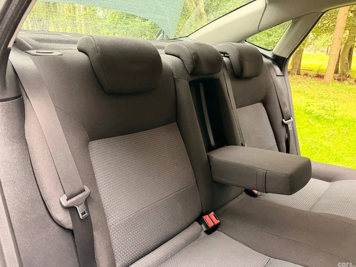 Ford Mondeo Saloon, Diesel, 2007, Grey