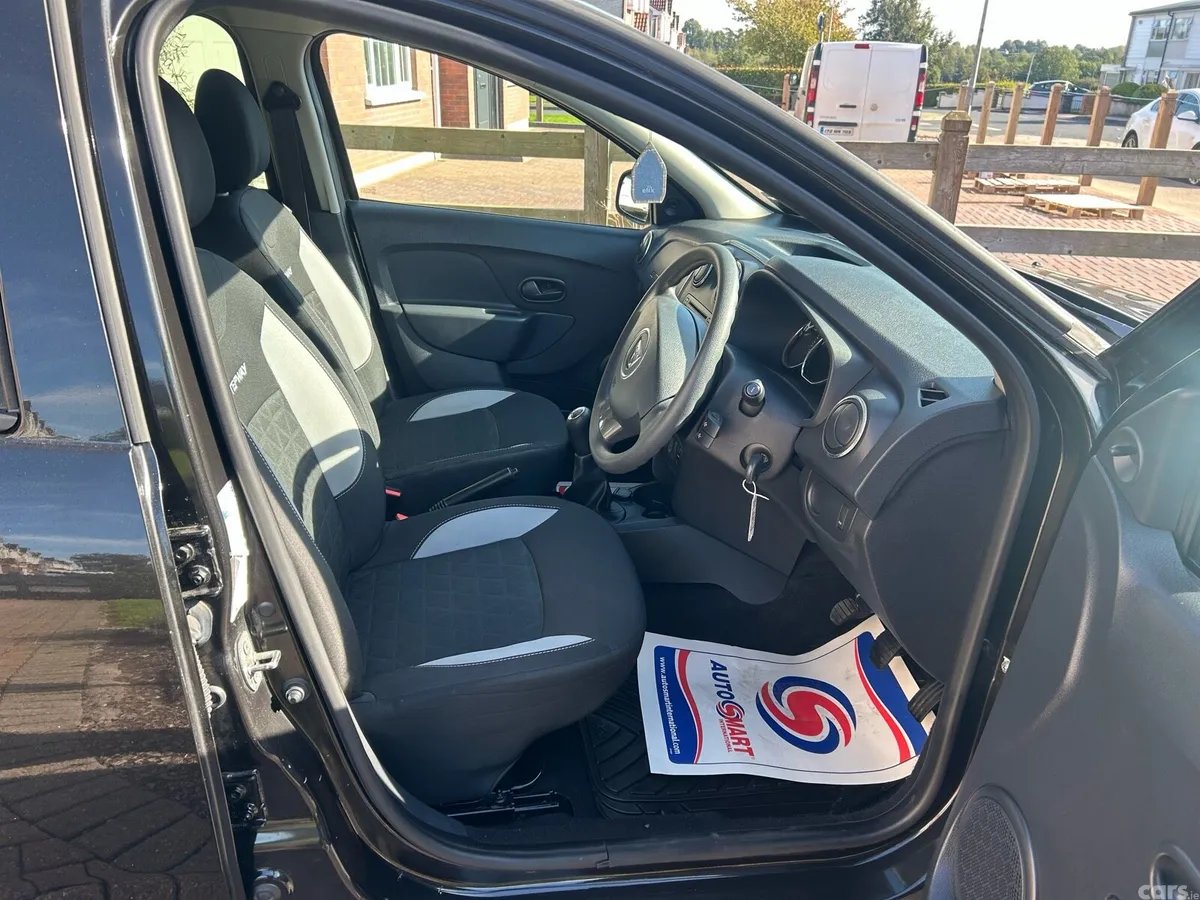Dacia Sandero Stepway Hatchback, Diesel, 2016, Black