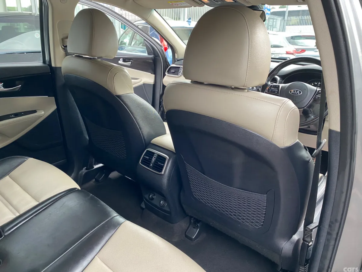 Kia Sorento SUV, Diesel, 2019, Grey
