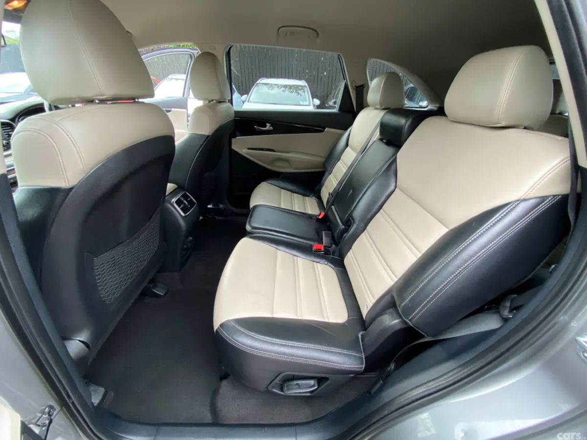 Kia Sorento SUV, Diesel, 2019, Grey