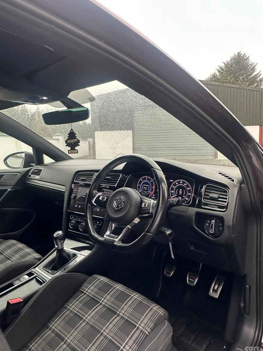 Volkswagen Golf Hatchback, Diesel, 2018, Black