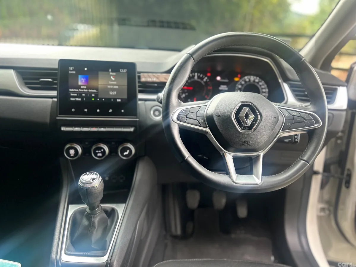 Renault Captur Hatchback, Diesel, 2021, White