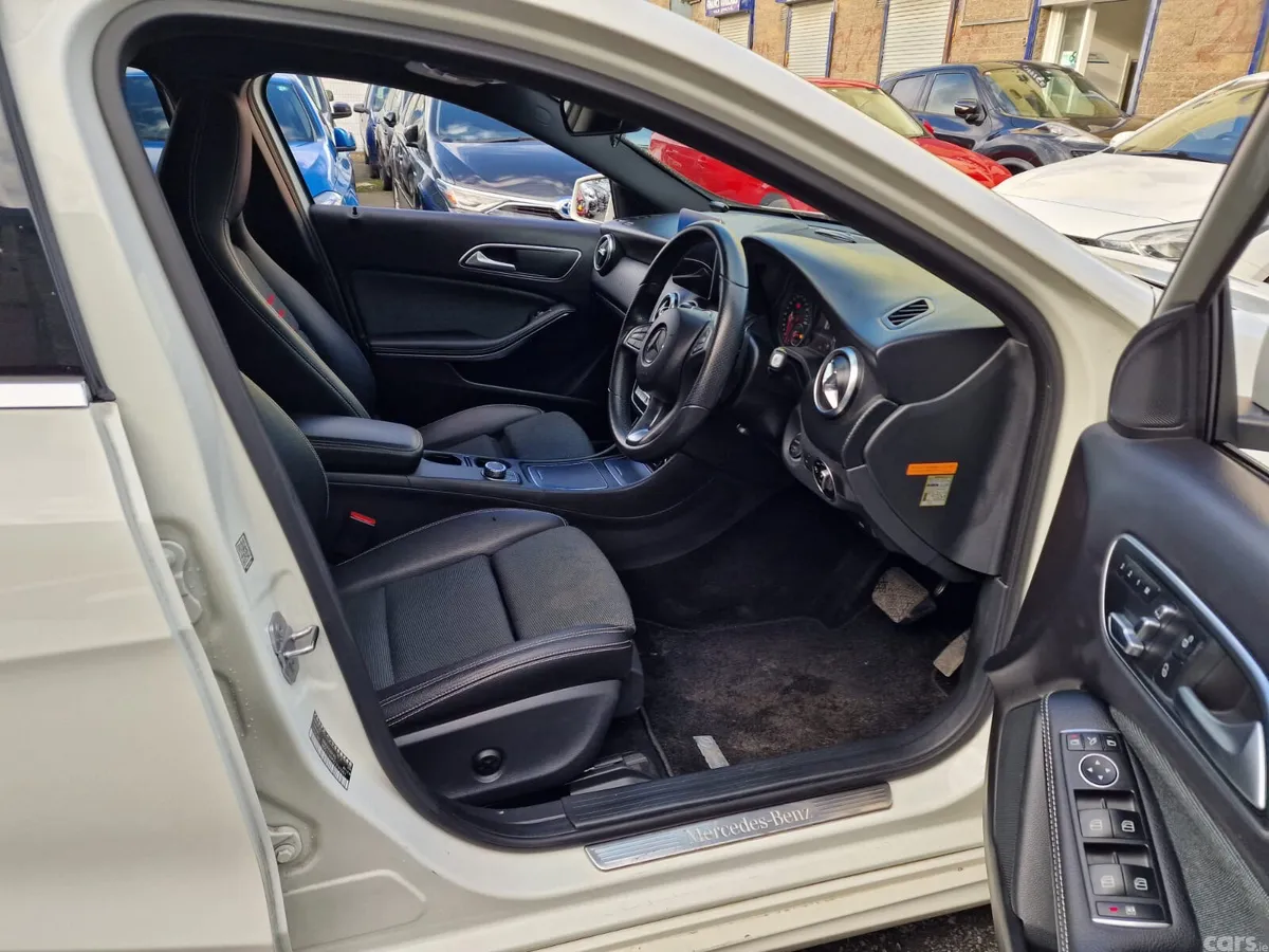 Mercedes-Benz A-Class Hatchback, Petrol, 2018, White