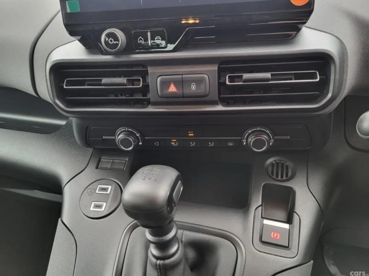 Peugeot Rifter MPV, Diesel, 2026, Black