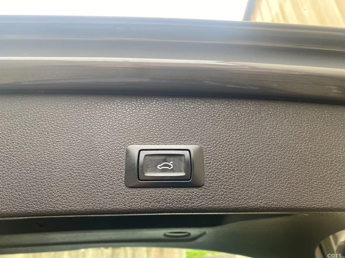 Audi Q2 SUV, Diesel, 2019, Grey