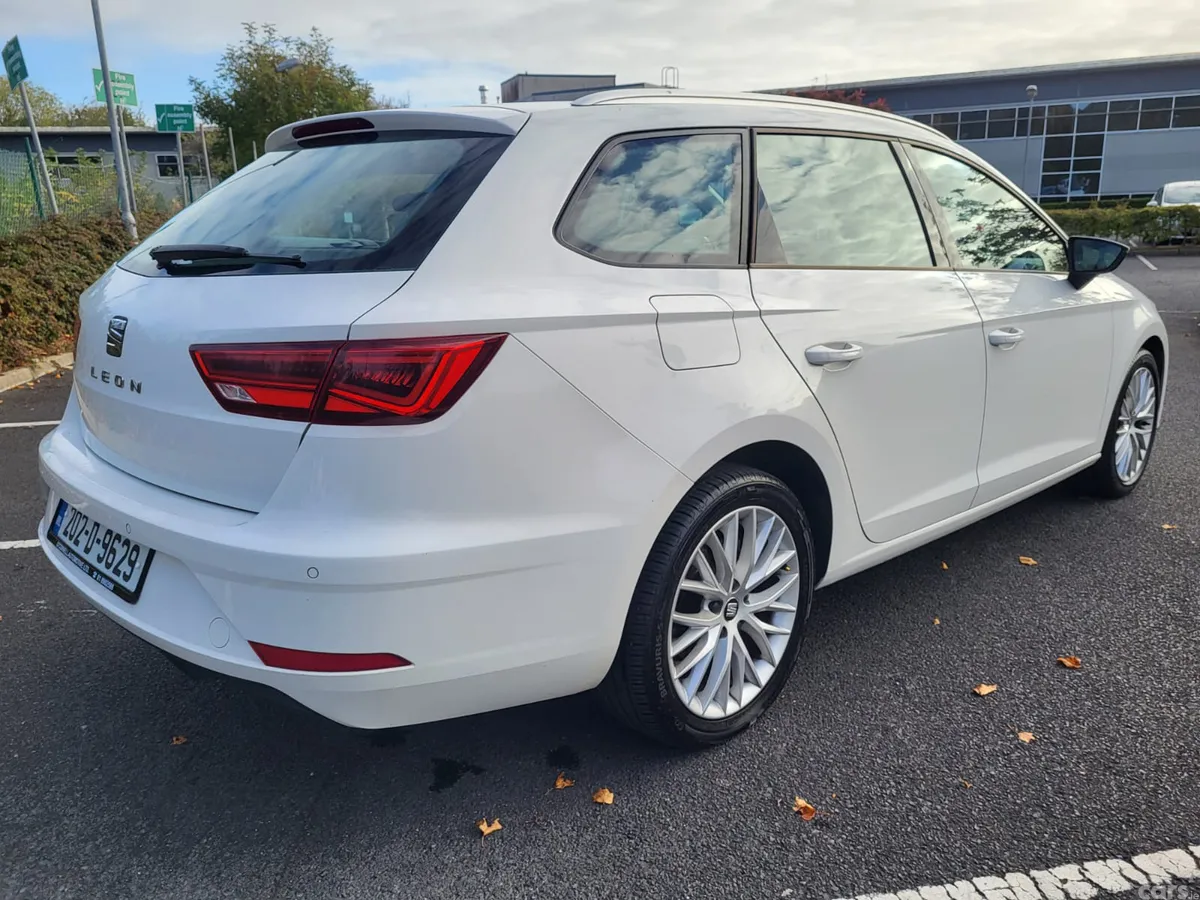 SEAT Leon Estate, Diesel, 2020, Grey