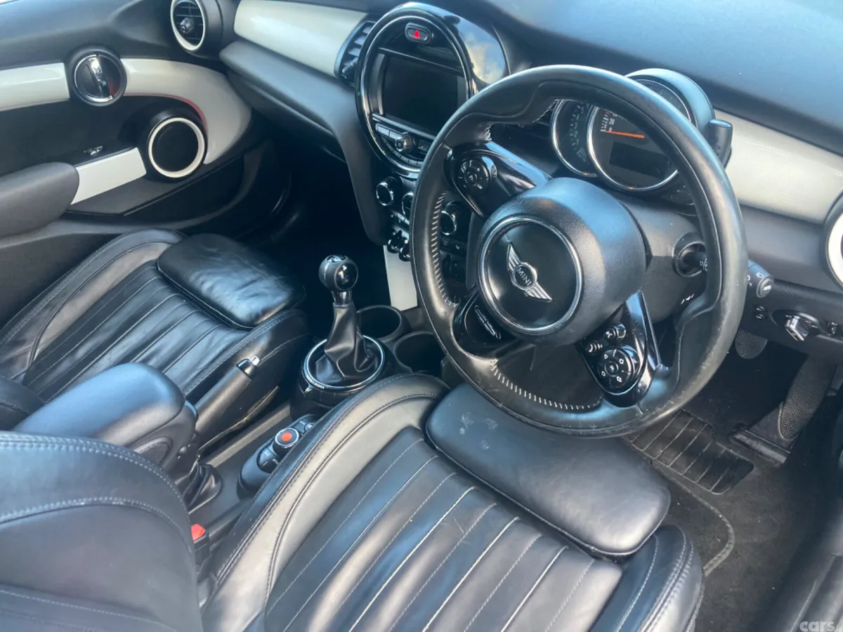 Mini Cooper Hatchback, Petrol, 2016, Grey