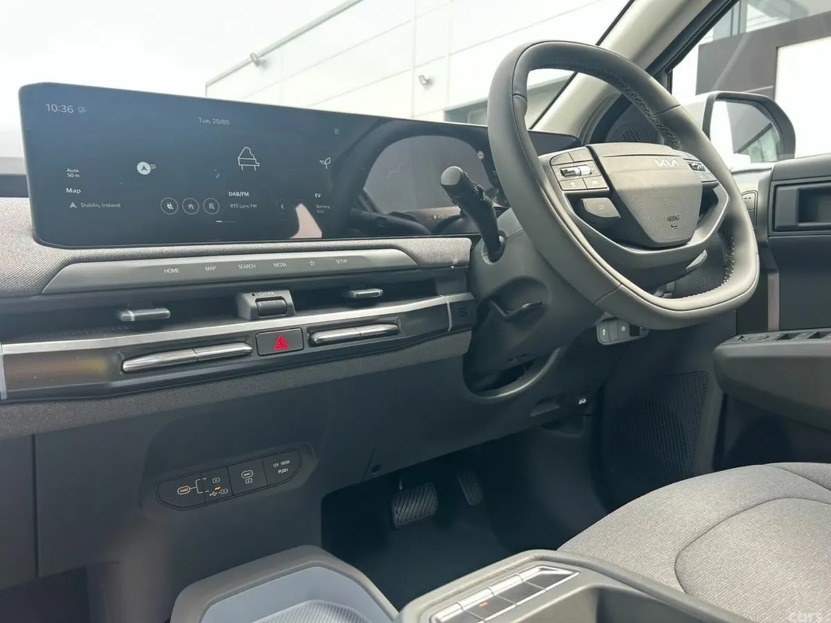 Kia EV3 SUV, Electric, 2027, Silver