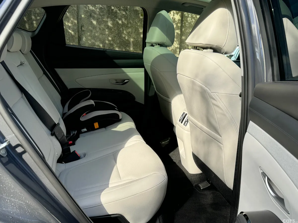 Hyundai Tucson SUV, Petrol Plug-in Hybrid, 2025, Grey