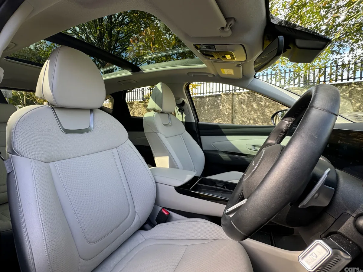 Hyundai Tucson SUV, Petrol Plug-in Hybrid, 2025, Grey
