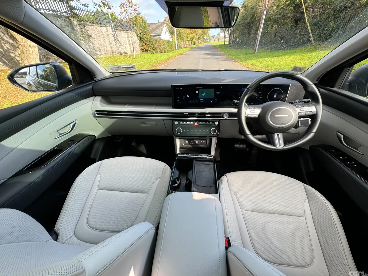 Hyundai Tucson SUV, Petrol Plug-in Hybrid, 2025, Grey