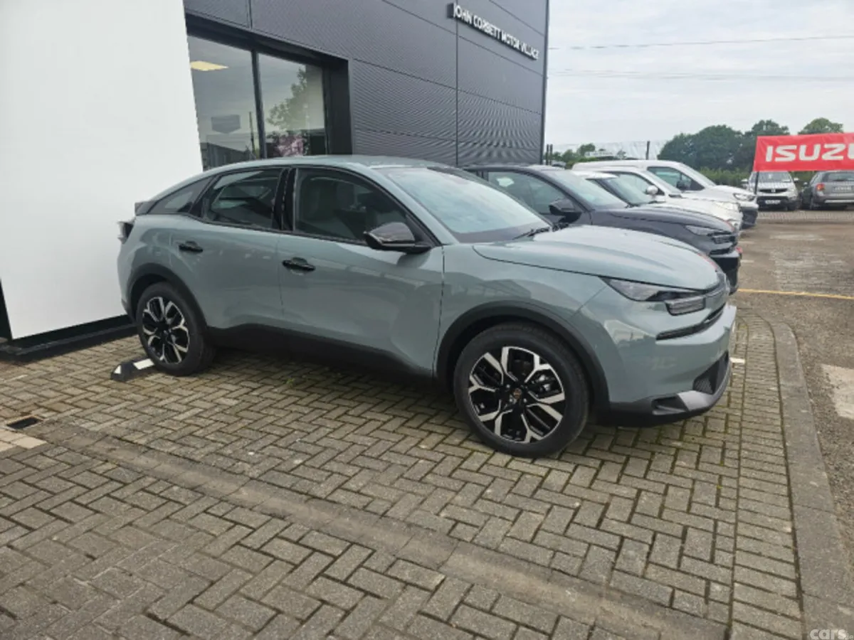 Citroen C4 Hatchback, Petrol Hybrid, 2026, Green