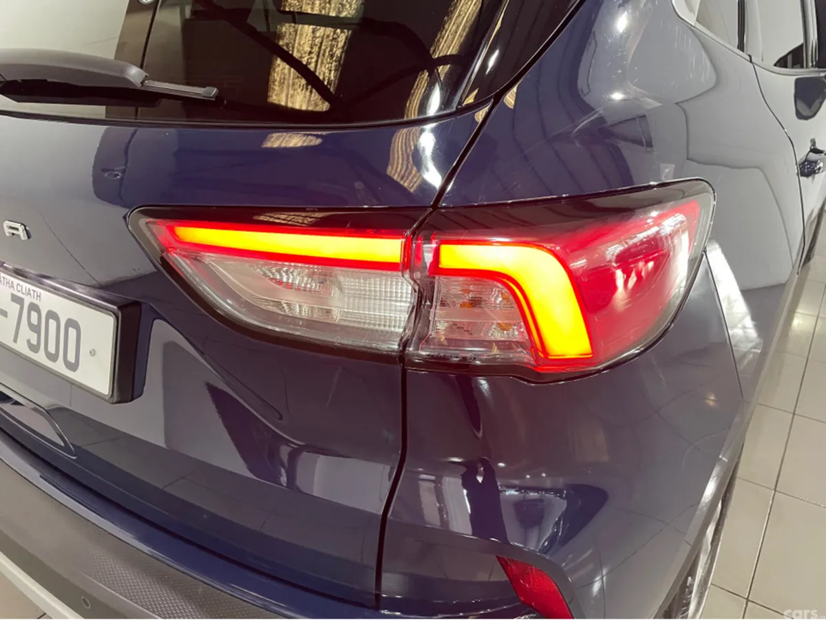 Ford Kuga MPV, Diesel, 2021, Blue