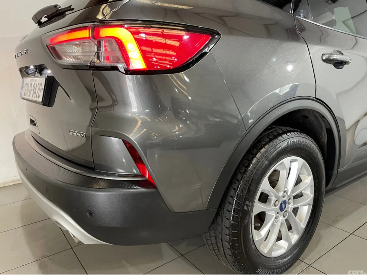 Ford Kuga MPV, Petrol Plug-in Hybrid, 2023, Grey
