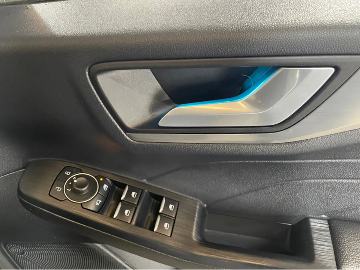 Ford Kuga MPV, Petrol Plug-in Hybrid, 2023, Grey